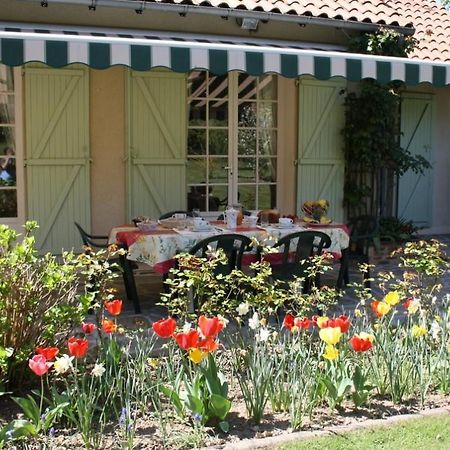 Chambre D'Hotes Les Chenes Chaptelat Экстерьер фото